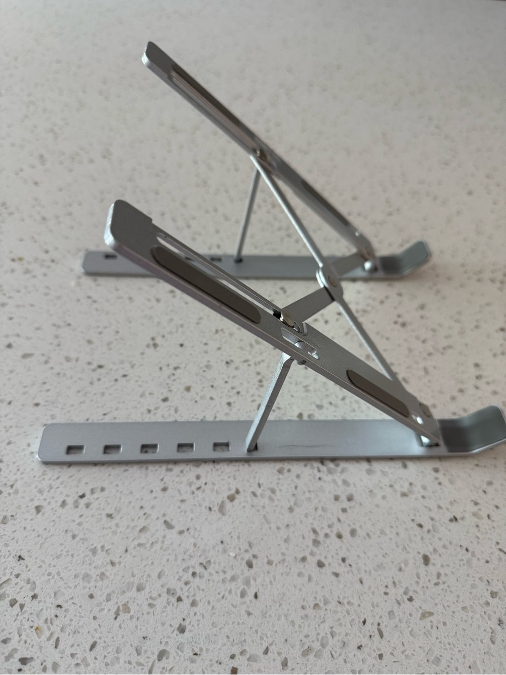 Adjustable Foldable Aluminum Laptop Stand - Silver